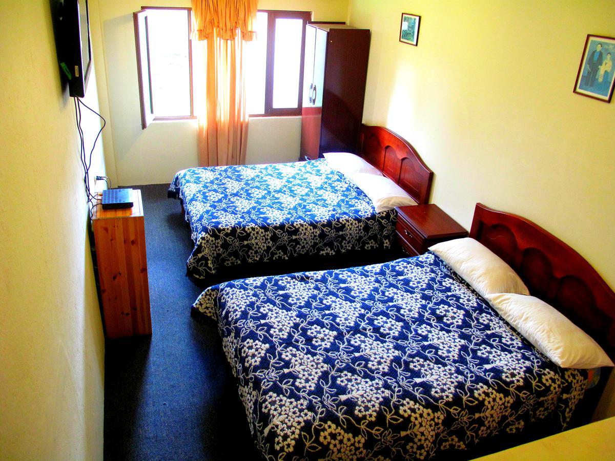 Aqua Hostal Mabel Cuenca Esterno foto